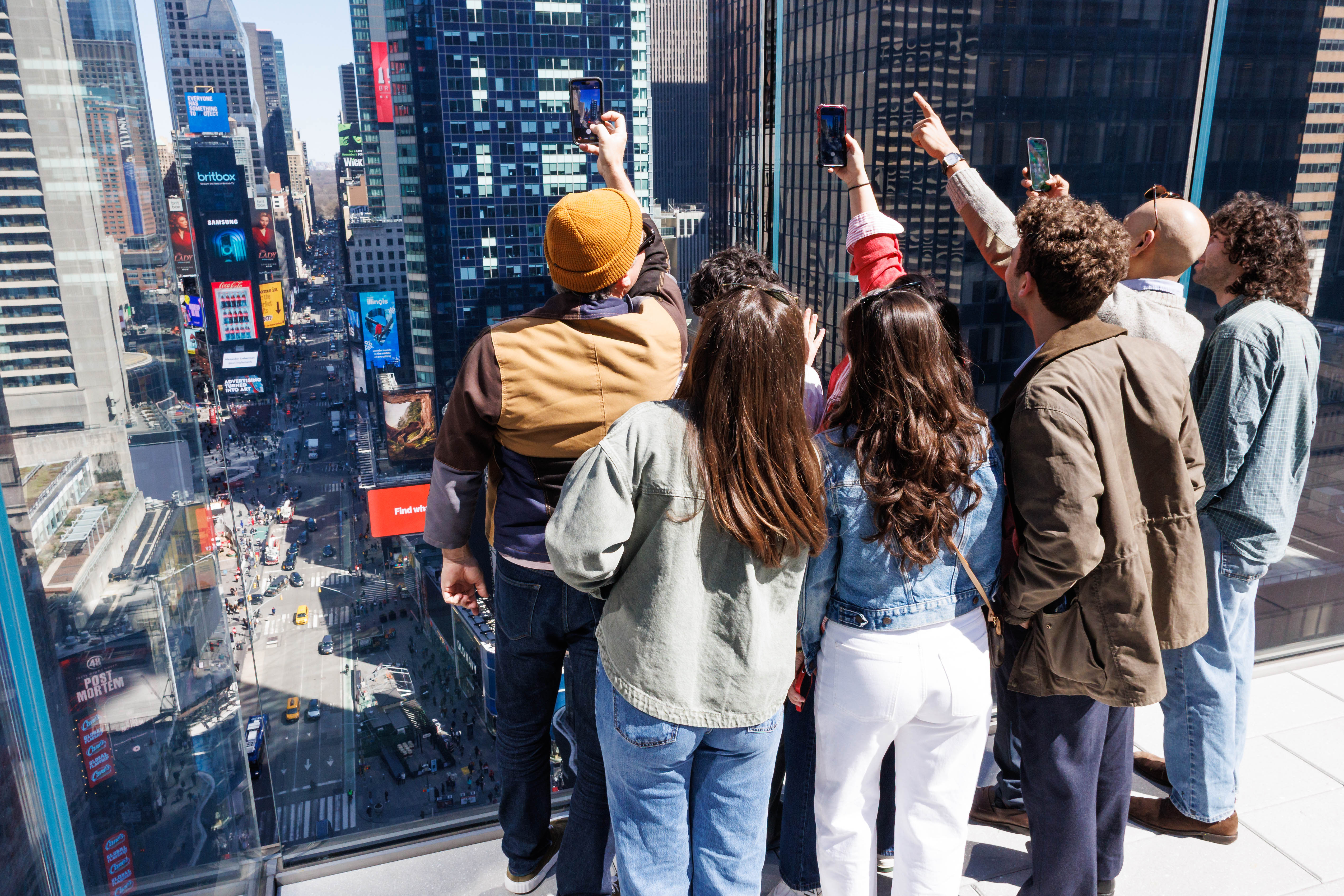 Immagine per One Times Square Launches Times Square Skywalk Experience with Special Access to Past New Year’s Eve Ball, Numerals, and More